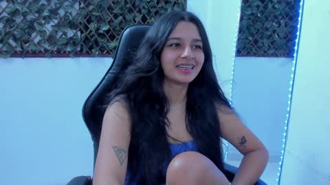 megan white 01  online show from January 30, 10:40 am