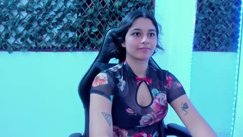 megan white 01  online show from February 6, 8:39 am