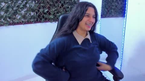 megan white 01  online show from February 17, 4:42 am