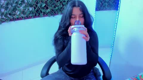 megan white 01  online show from February 25, 2:25 am