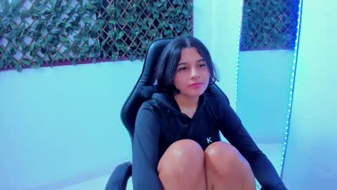 megan white 01  online show from February 25, 8:36 am