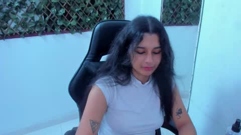 megan white 01  online show from February 27, 10:26 am