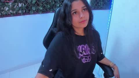 megan white 01  online show from March 5, 11:17 am
