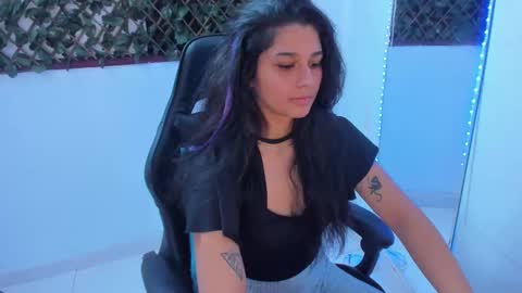 megan white 01  online show from March 11, 4:43 am