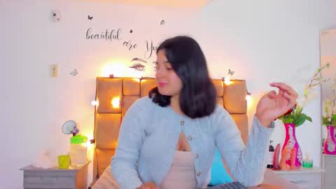 megan white 01  online show from September 9, 6:18 pm
