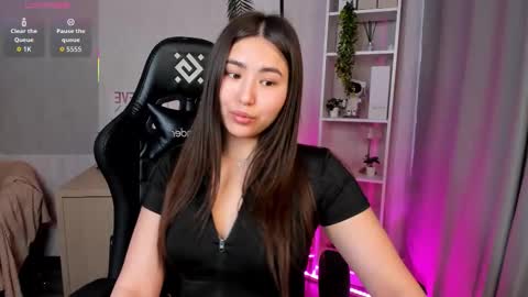 Megan online show from November 15, 9:39 am