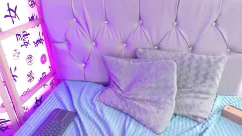 Megan online show from November 24, 3:01 pm