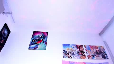 Snapshot of megan_yagami chatting on June 25, 12:32 am Megan online show from June 25, 12:32 am