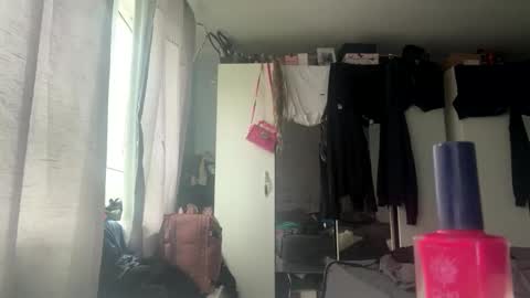 Snapshot of meganbaby98xo chatting on October 14, 1:12 pm MeghanBabyXO online show from October 14, 1:12 pm