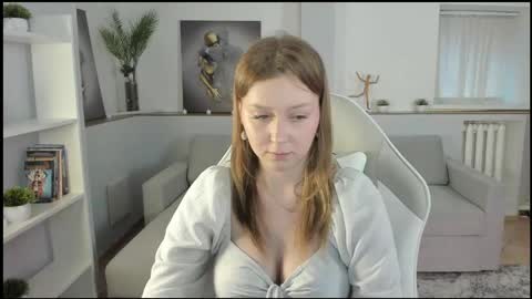 Snapshot of meganboyr chatting on April 8, 9:09 am Meganboyr online show from April 8, 9:09 am