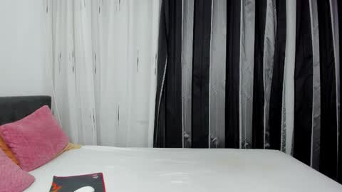 megancherrly online show from March 11, 9:54 pm