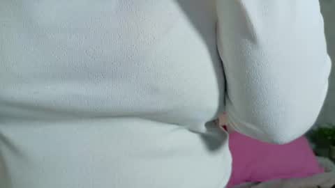 meganfennix online show from June 2, 11:23 am