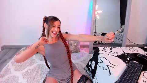 Emma Cyrus online show from February 3, 11:21 pm