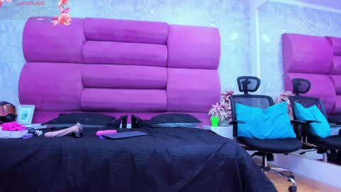 MeganFOXXI  online show from December 11, 12:23 am
