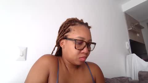 megan        online show from April 5, 3:09 pm