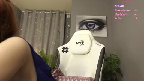 Snapshot of meganiex chatting on February 7, 2:48 am MeganieX online show from February 7, 2:48 am