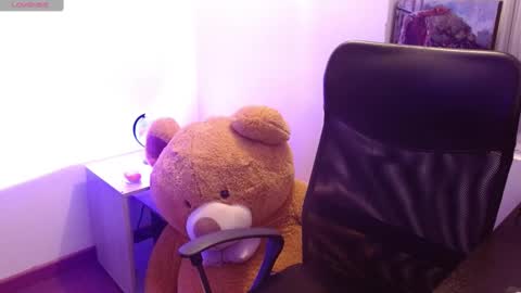 MEGAN online show from February 20, 6:35 pm