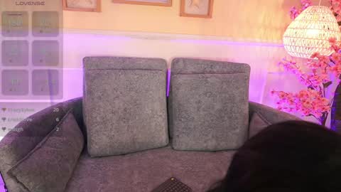 Megan Lowell online show from April 16, 7:14 pm