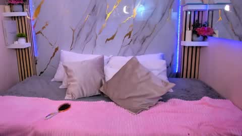 meganlust11 online show from May 15, 11:34 pm