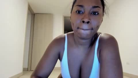 meganmir1 online show from January 22, 3:52 am