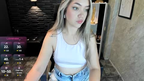 Megan online show from December 15, 11:55 am