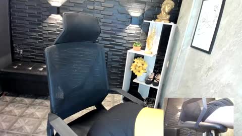 Megan online show from December 17, 11:06 am