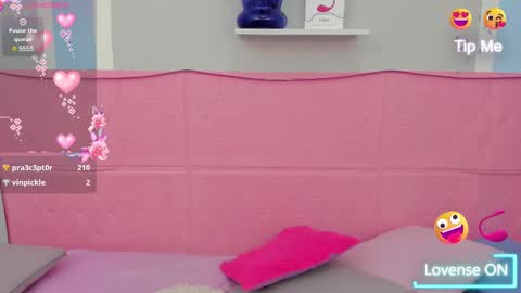 Megan Queen online show from March 7, 10:10 pm