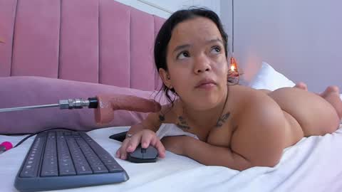 Megan  online show from December 24, 1:59 am