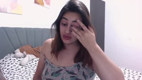 Snapshot of megansnow_ chatting on October 3, 3:47 am MEGAN online show from October 3, 3:47 am
