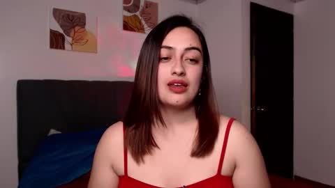 Snapshot of megansnow_ chatting on October 15, 2:33 am MEGAN online show from October 15, 2:33 am