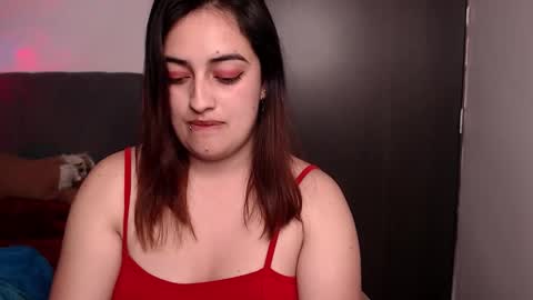 Snapshot of megansnow_ chatting on October 20, 12:33 am MEGAN online show from October 20, 12:33 am