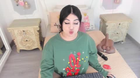 Megan online show from December 21, 12:45 pm