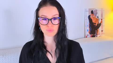 Megan online show from May 1, 7:40 pm