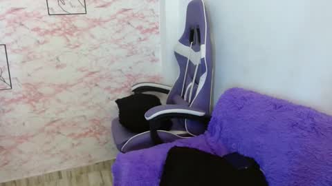 Snapshot of megansweet2 chatting on October 27, 12:09 pm megansweet2 online show from October 27, 12:09 pm