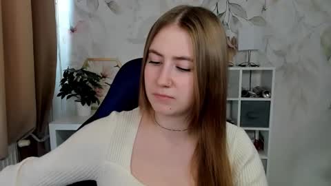 Snapshot of meganx_candy chatting on April 23, 12:26 pm Megan online show from April 23, 12:26 pm