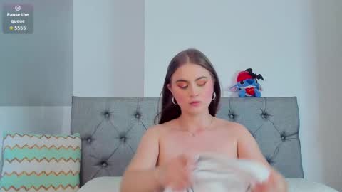 megansammy online show from November 18, 6:56 pm