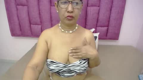 Snapshot of megatitsxxx chatting on January 9, 11:47 am milfpleasure online show from January 9, 11:47 am