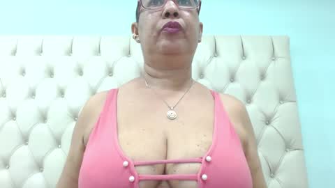 Snapshot of megatitsxxx chatting on January 26, 12:48 am milfpleasure online show from January 26, 12:48 am