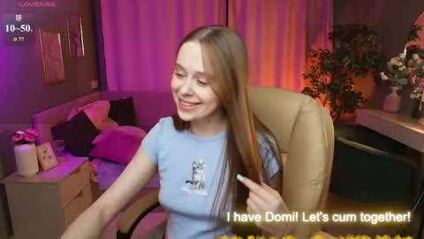 Snapshot of megg_ryan chatting on June 3, 2:08 pm megg_ryan online show from June 3, 2:08 pm