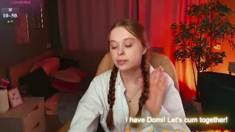 Snapshot of megg_ryan chatting on June 12, 2:05 pm megg_ryan online show from June 12, 2:05 pm
