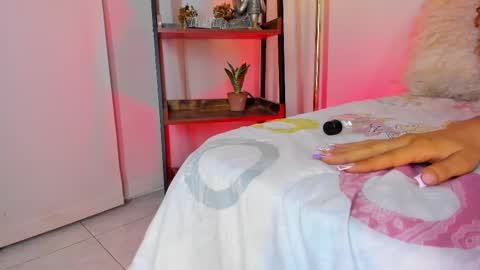 Snapshot of meggan_jade chatting on March 7, 3:29 am Meggan online show from March 7, 3:29 am