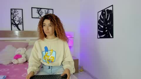 Snapshot of meggan_jade chatting on September 24, 11:41 pm Meggan online show from September 24, 11:41 pm