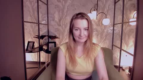 Meggy online show from November 11, 1:55 pm