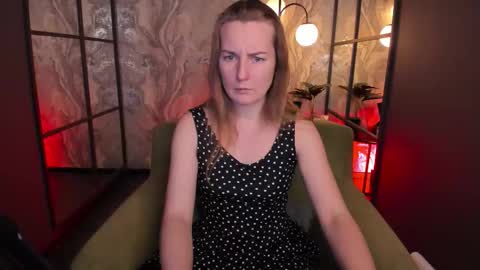 Meggy online show from January 8, 1:46 pm