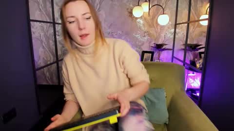 Meggy online show from January 15, 1:26 pm