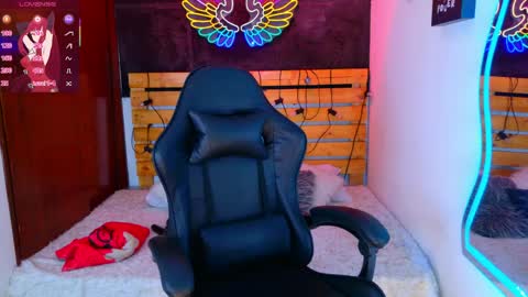 Meghan online show from April 10, 3:01 am