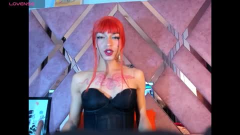 meghanqueen__ online show from March 19, 5:00 am