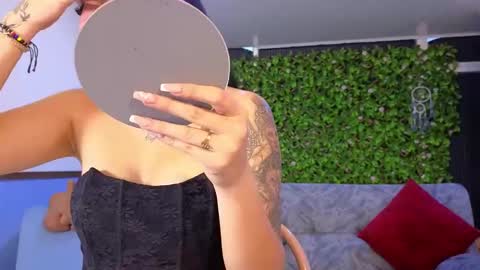 Mei online show from December 1, 10:53 am