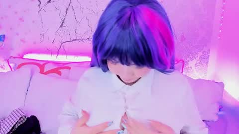 Snapshot of meimurasaki86 chatting on June 20, 8:11 pm meimurasakii online show from June 20, 8:11 pm