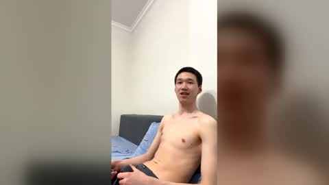 Snapshot of meirow00 chatting on February 22, 7:45 pm meirow00 online show from February 22, 7:45 pm